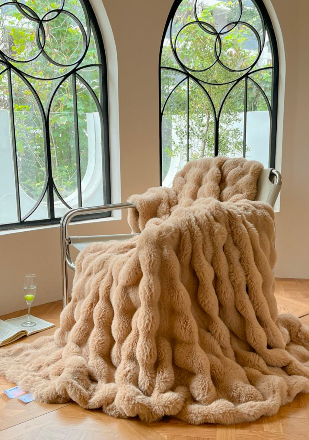 Plush Luxurious Faux Fur Throw